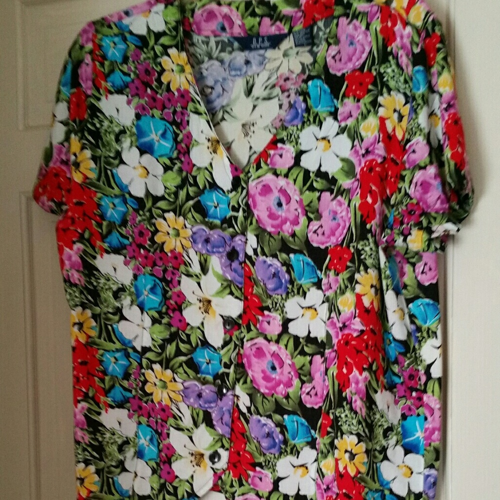 D.P.S. New York Floral Button Down Blouse Size L